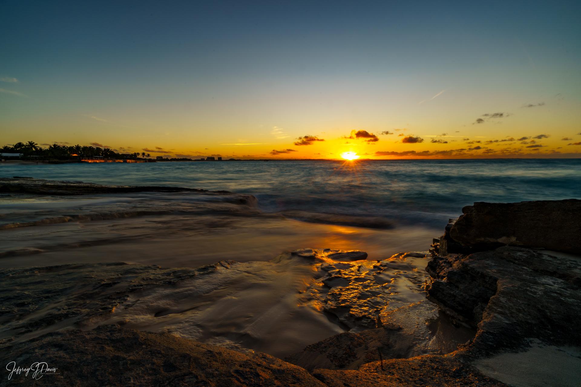 Pelican Beach #Sunset over Grace Bay, Providenciales, Turks & Caicos  Sony A7iii, 16mm, 2.5sec, f22, ISO50